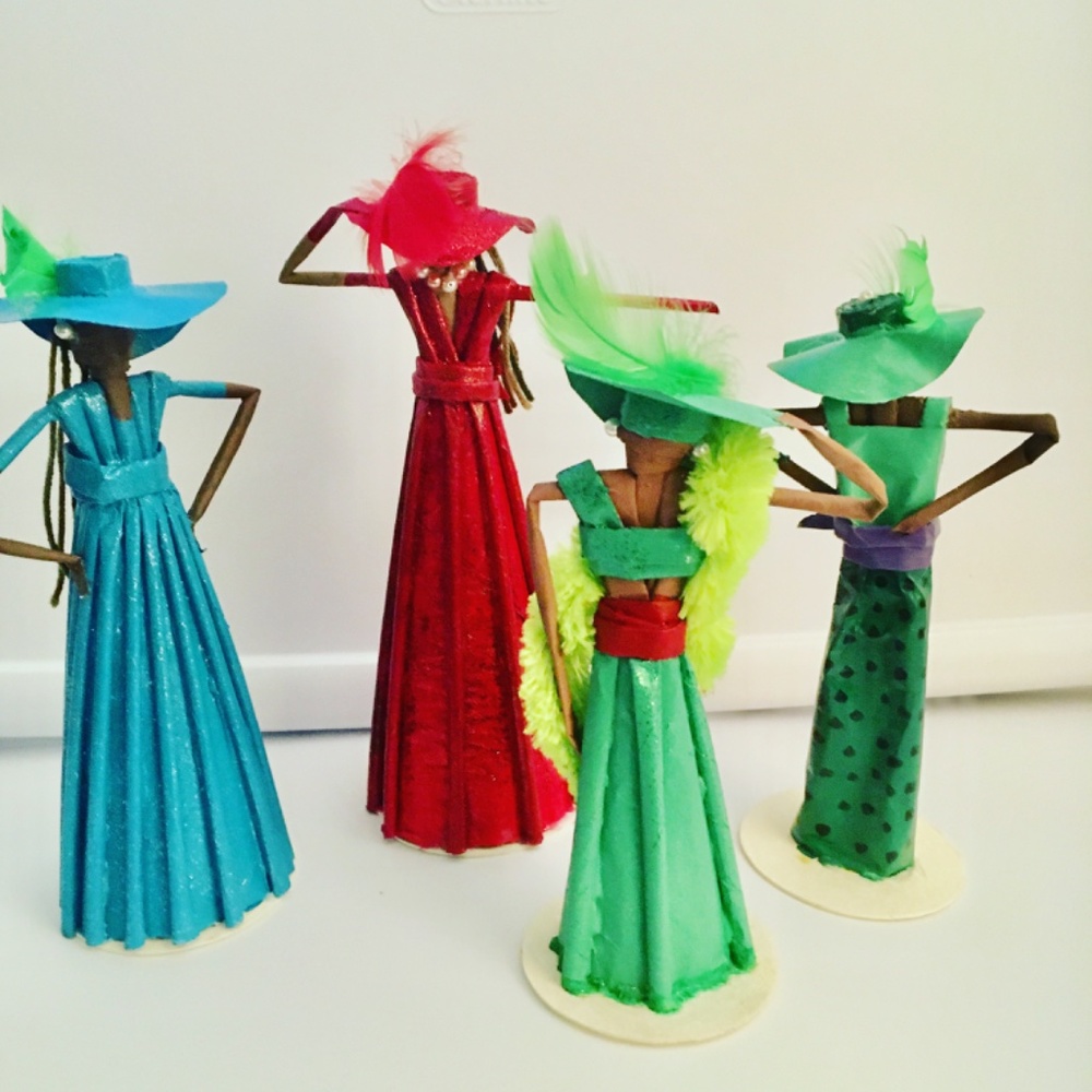 African Newspaper Dolls - Picture 5 of 5